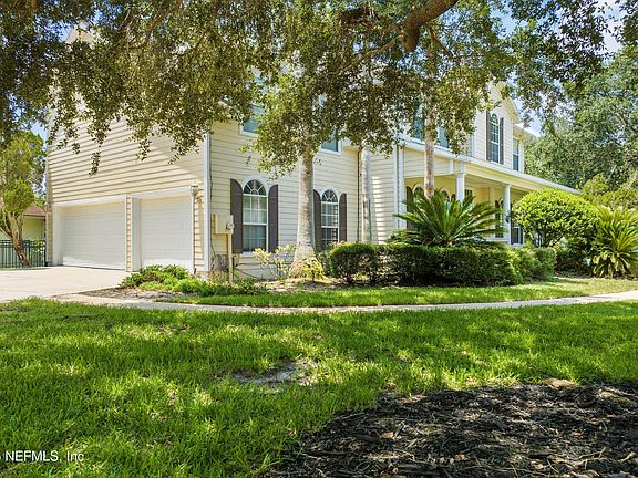 2nd image of 7610 Sentry Oak Cir W