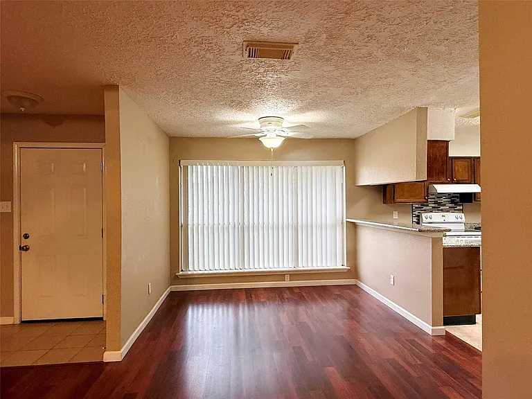 4923 Kentwalk Dr — Photo 8