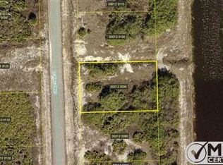 371 Chalet Ave S, Lehigh Acres, FL 33974