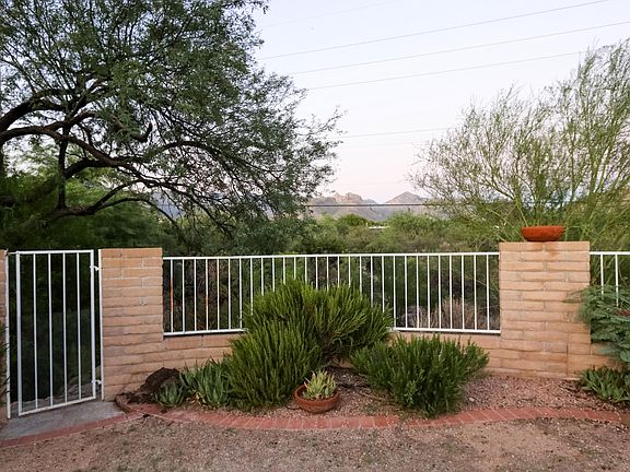 3rd image of 4520 N Rocky Creek Cir