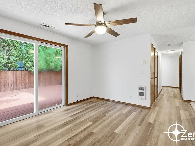 302 NW 103rd St — Photo 10