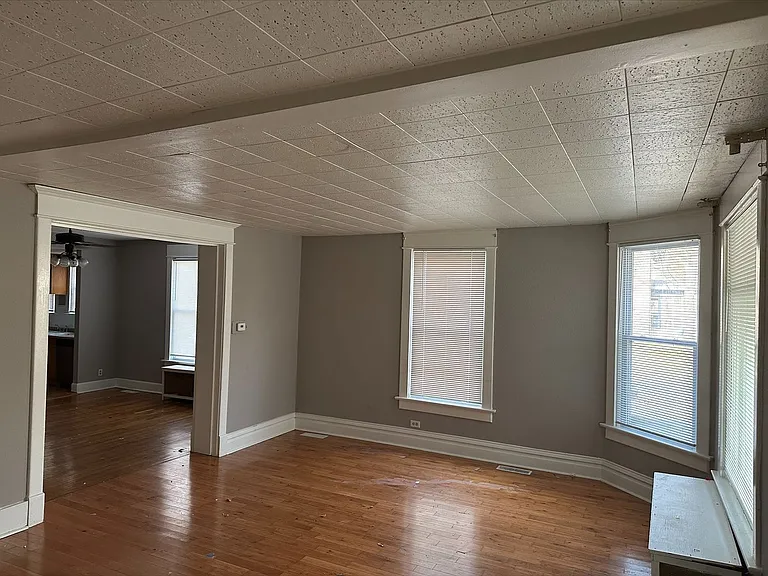 206 W Washington St — Photo 8