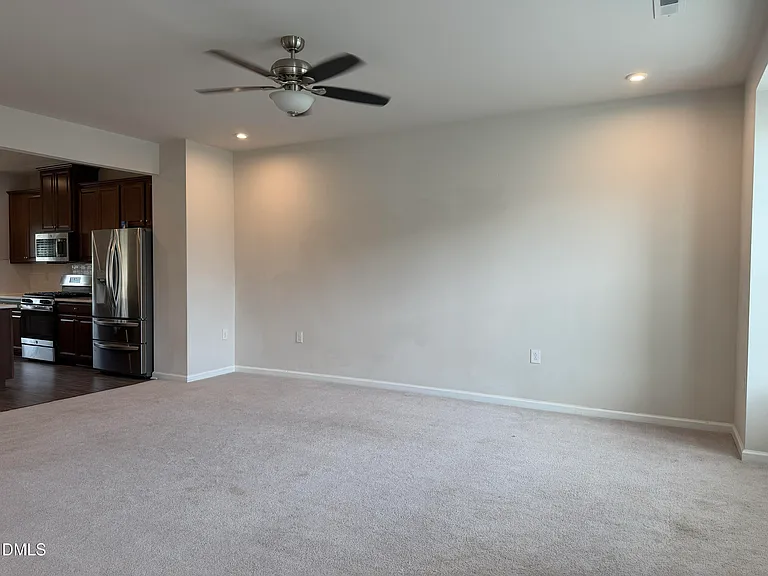 946 Channing Park Cir — Photo 11