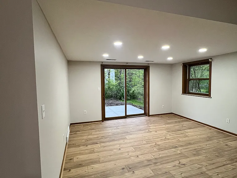 8335 Shepard Rd — Photo 20