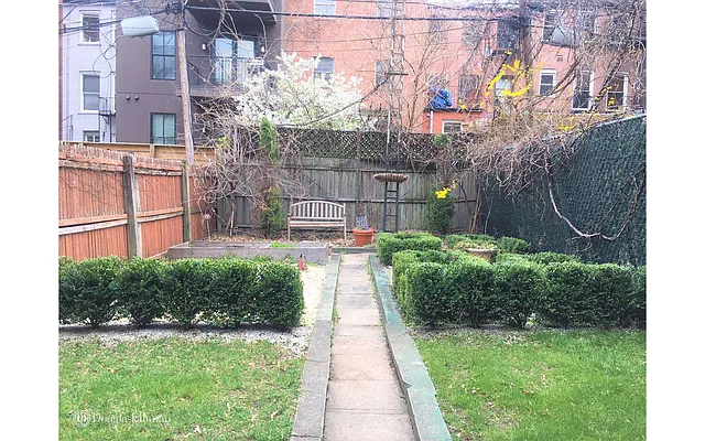 Rented by Douglas Elliman | media 32