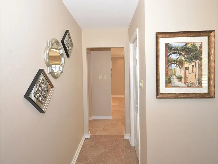 6011 Arboles Dr — Photo 5