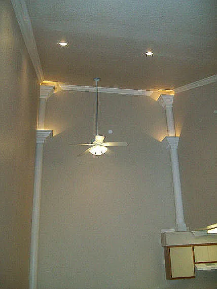Alcantara Home Apts — Photo 30