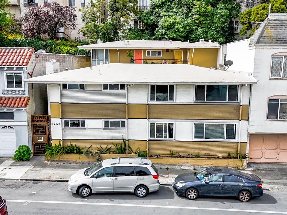1st image of 2742 Park Blvd