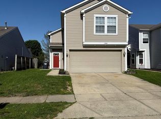 1304 Crescent Dr, Greenwood, IN