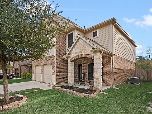 2nd image of 2528 Magnolia Fair Way