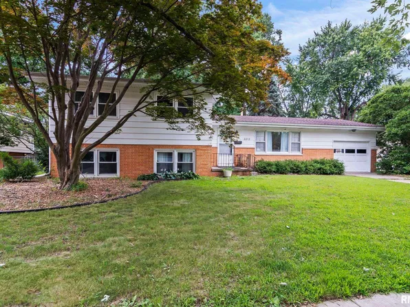 2212 Fairway Dr, Springfield, IL 62704