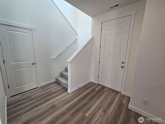 4th image of 6141 Crestner Drive SW #406