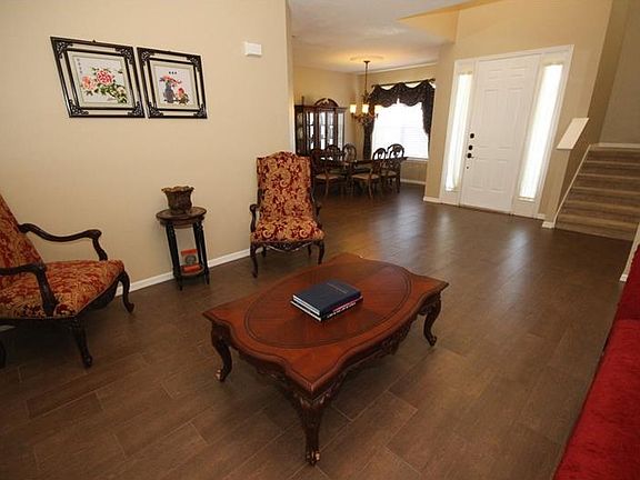 5th image of 3050 Bay Laurel Cir N