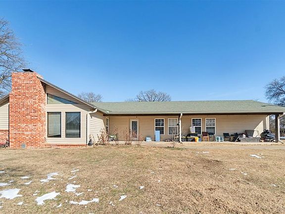 3rd image of 103166 N 3600th Rd