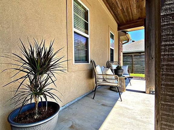 4th image of 2108 Avenue N