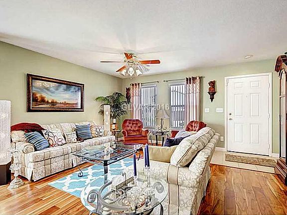 4th image of 242 Patti Ann Woods Dr