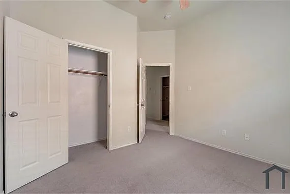 4905 Summer Oaks Ln — Photo 5