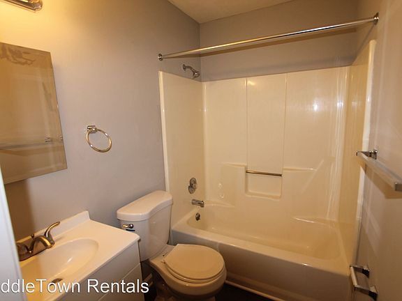 5th image of 300 S West St #11063474