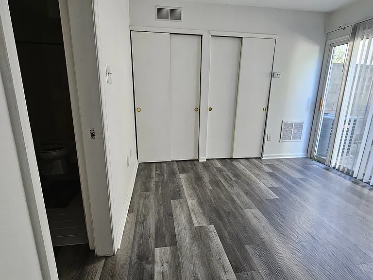 Bedroom w large closets