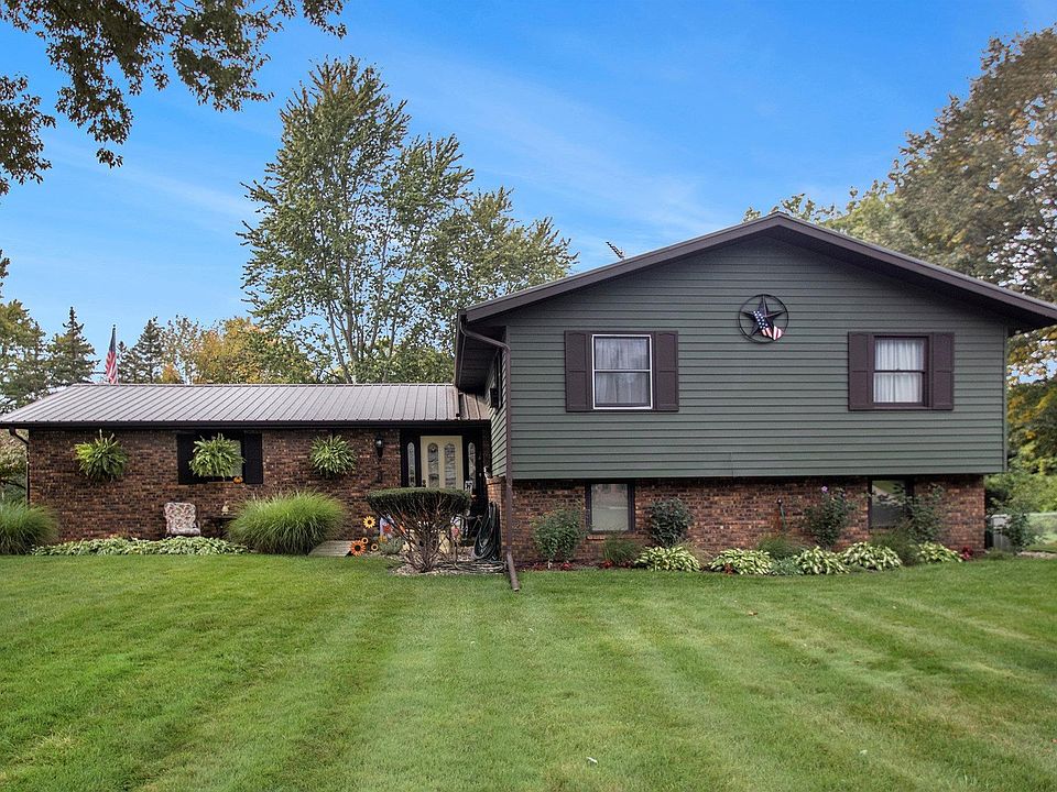 1st image of 23295 Surrey Ln