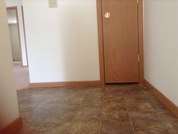4th image of 940 Jefferson St APT 1