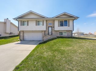 2115 NW 57th St, Lincoln, NE 68528