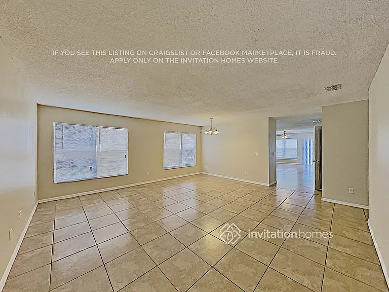 1327 Aguacate Ct — Photo 3