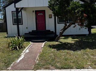 131 S Rife St, Aransas Pass, TX 78336