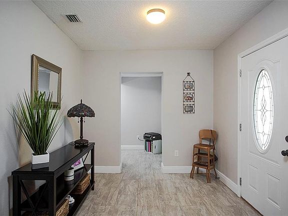 5th image of 3522 W McElroy Ave