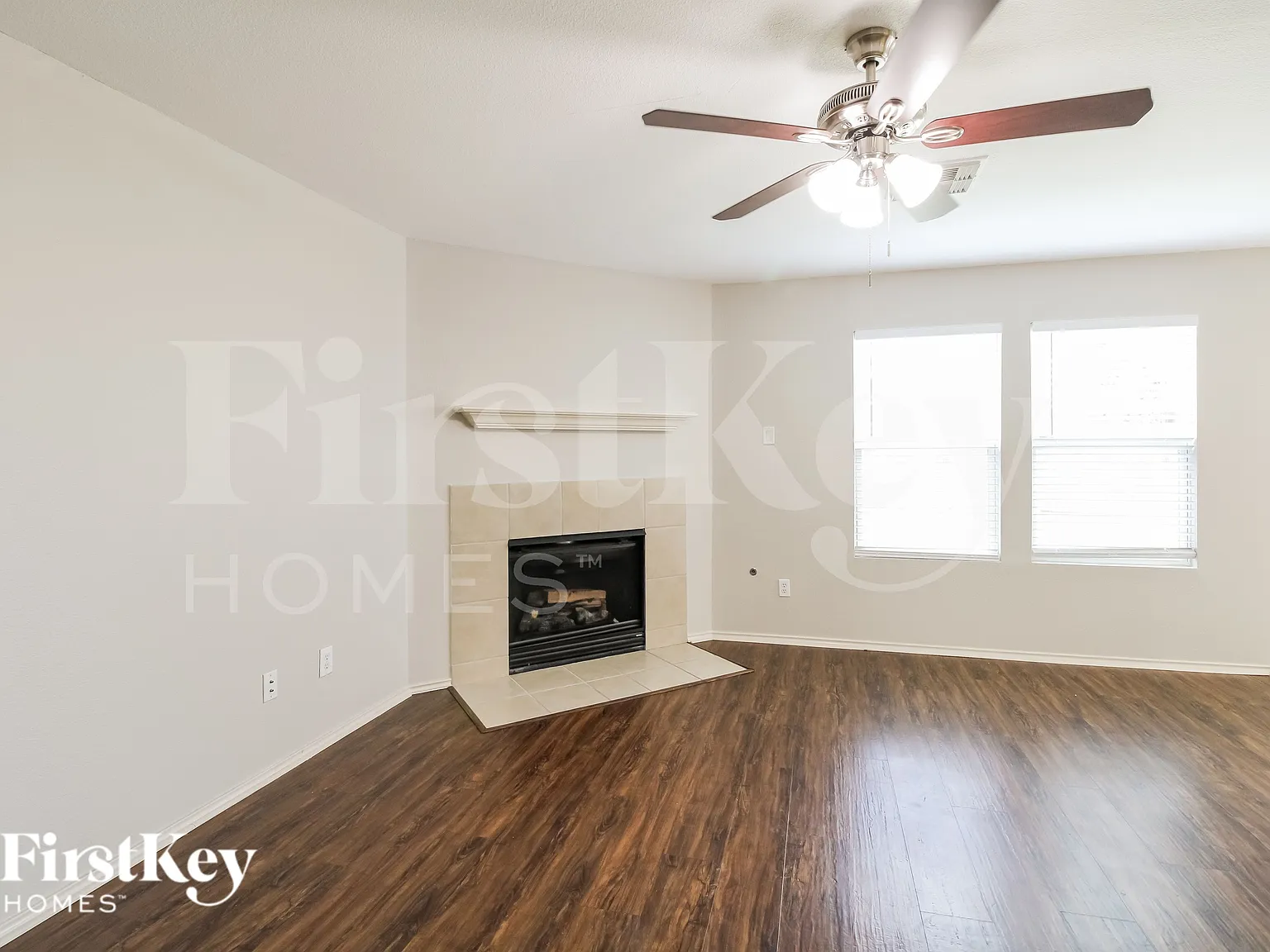3 bed, 2.5 bath, 3347 sqft, $2,865 — Photo 4