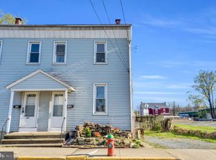 208 Washington St, Hamburg, PA 19526