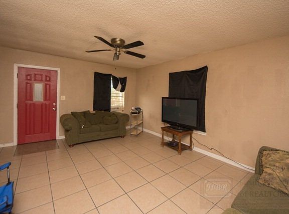 3rd image of 1306 E Little Creek Dr