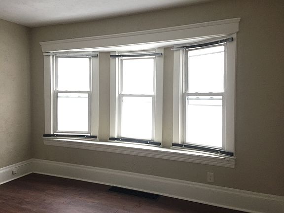 3rd image of 3732 E 69th St