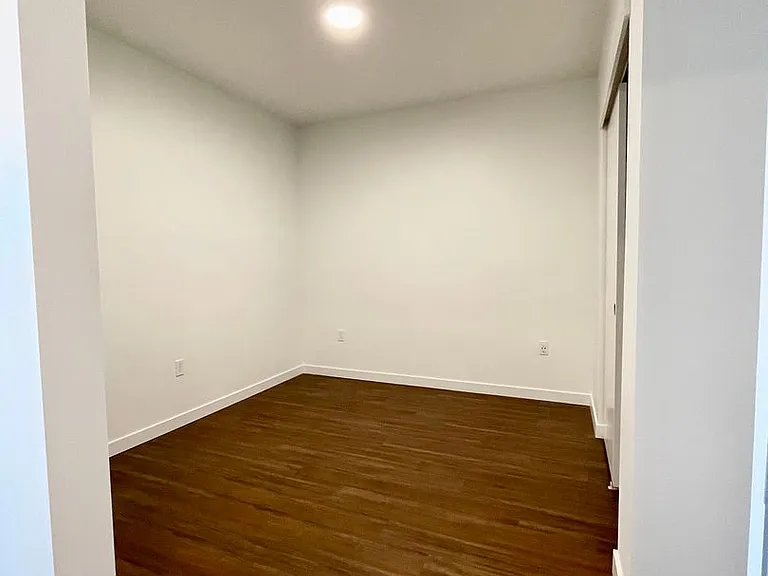 Spur Apartments — Photo 105