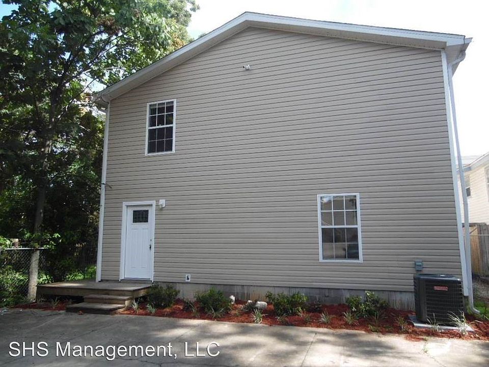 1st image of 725 W Georgia St
