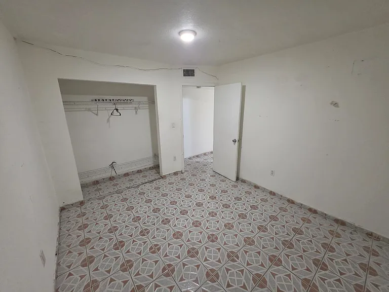 5023 E 11th Ave #2 — Photo 6