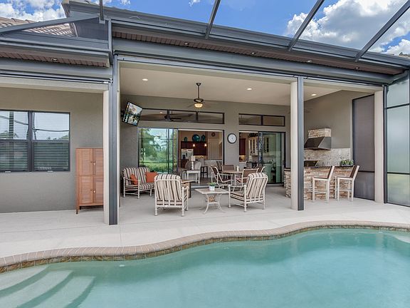 3rd image of 11300 Hidalgo Ct