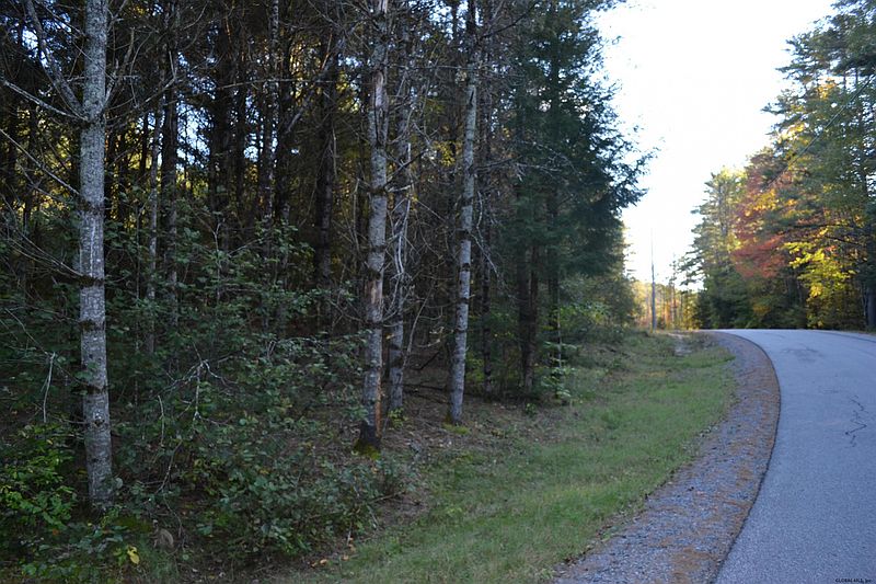 4th image of L8.26 Hendricks Road