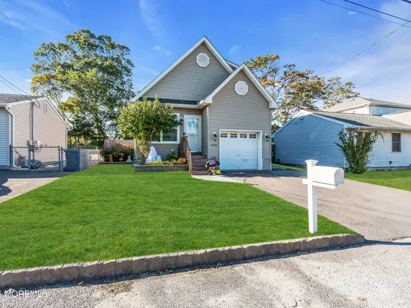 808 Beach Avenue, Beachwood, NJ 08722