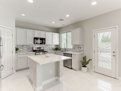 5614 Midnight Breeze St, North Las Vegas, NV, 89081