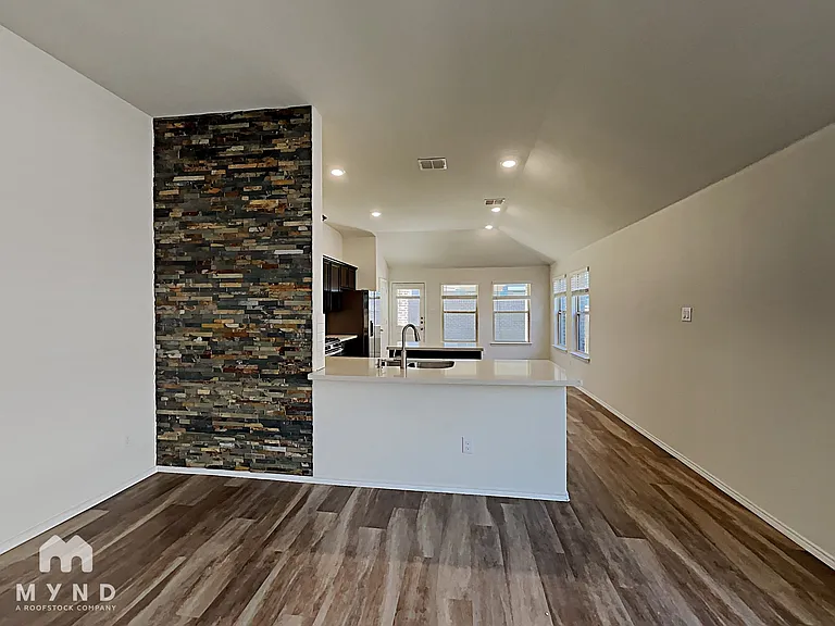 2436 Dolostone Dr — Photo 3
