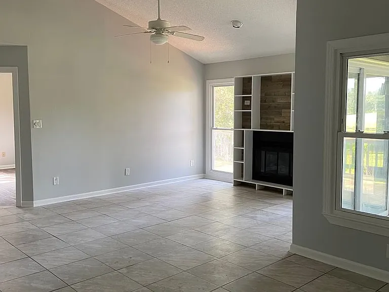 904 Shipyard Point — Photo 6