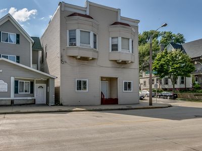 2451 S Howell Ave, Milwaukee, WI, 53207