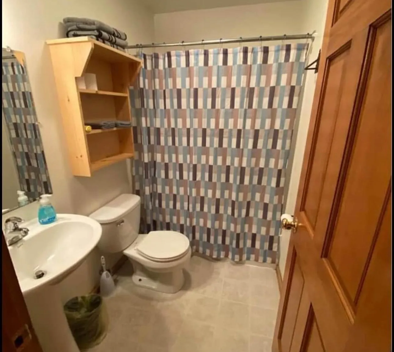 2 bed, 900 sqft, $1,350 — Photo 4