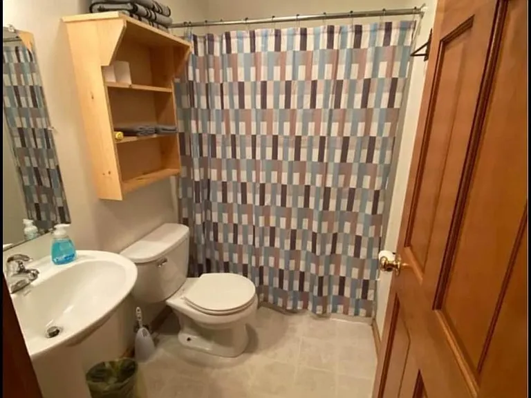 473 Overlook Ct #B — Photo 4