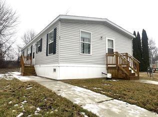 45 Woodland Pl, Northville, MI 48167