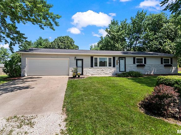 3rd image of 2630 14th St