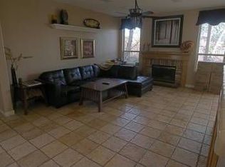 1515 Applefield St, Thousand Oaks, CA 91320