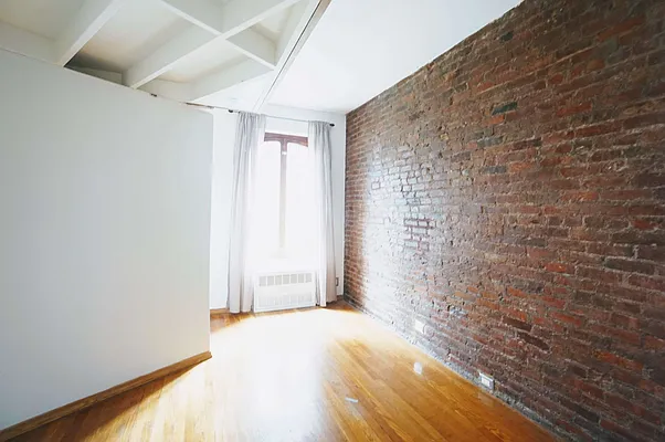 Rented by Compass | media 11