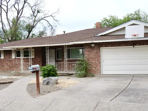 2390 Barnes Cir, Reno, NV 89509
